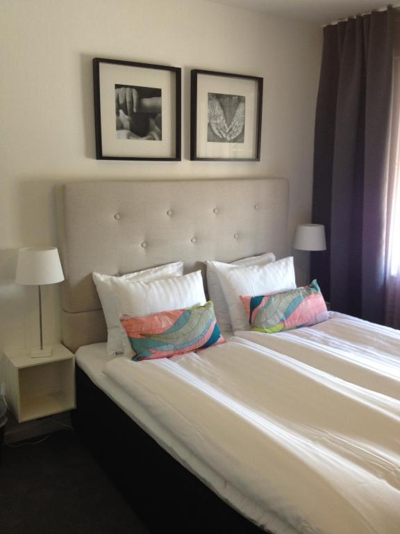 Hotell Tinget Sala Kamer foto