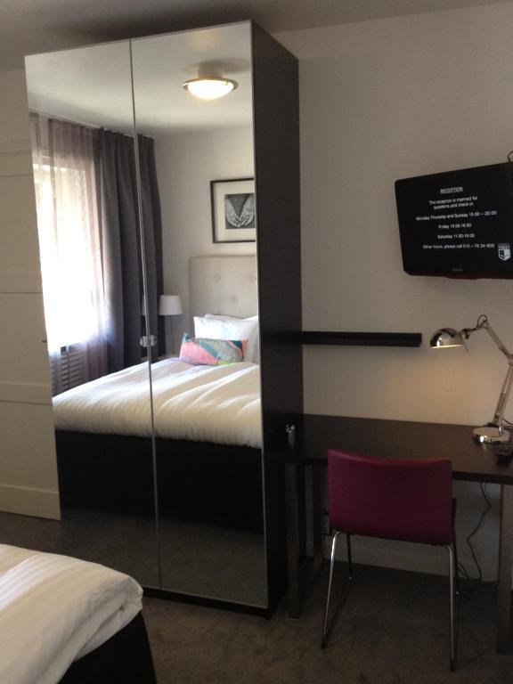 Hotell Tinget Sala Kamer foto