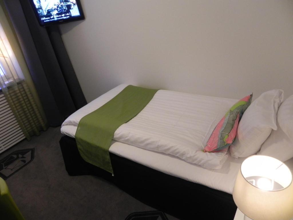 Hotell Tinget Sala Kamer foto