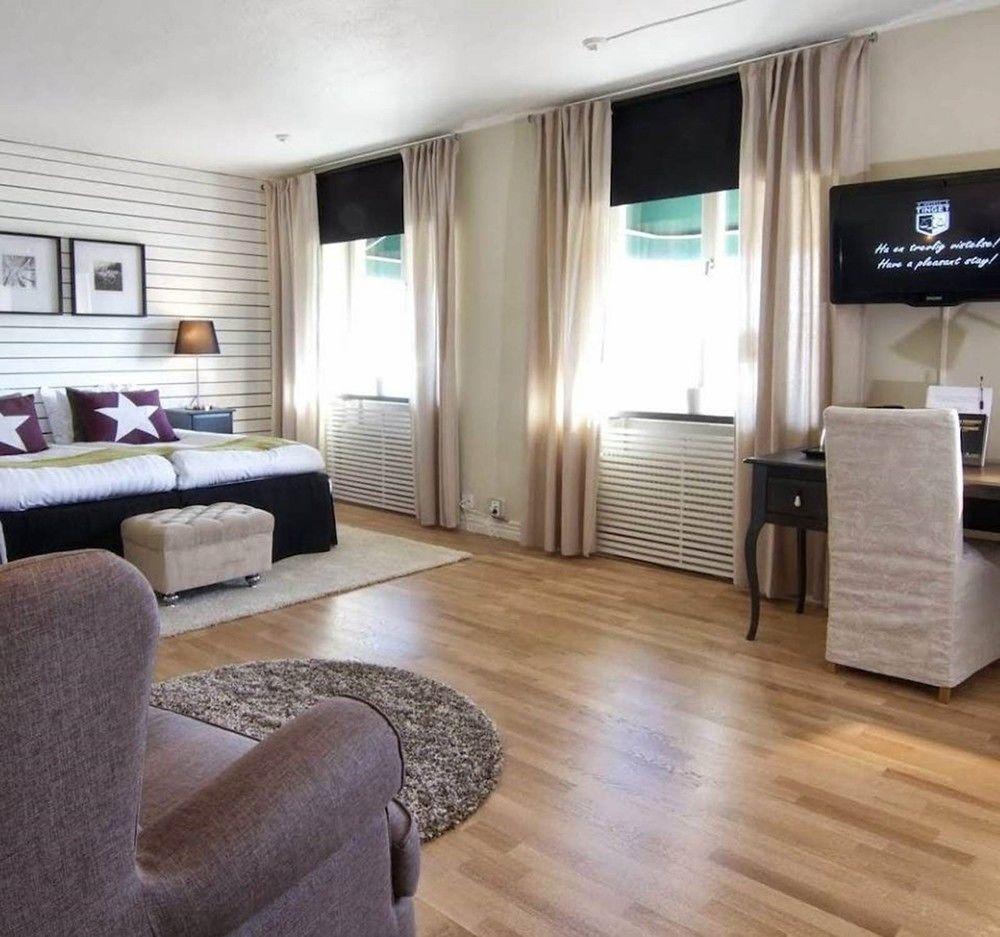 Hotell Tinget Sala Buitenkant foto
